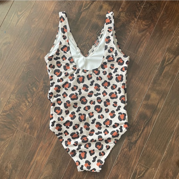 Imagine Perry Swimsuit - Picture 2 of 3